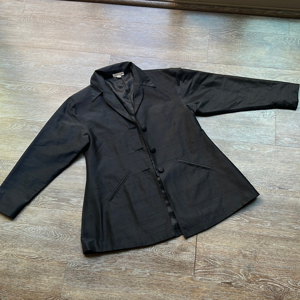 Lorain Croft 100% silk blazer